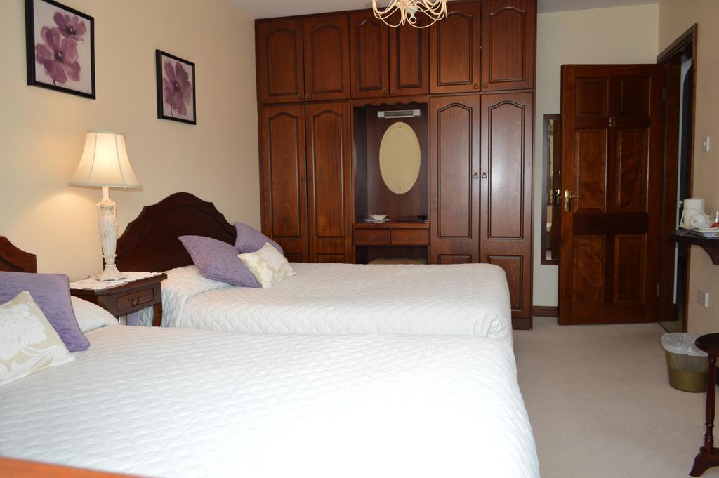 Caseys Homedale Killarney Room photo